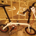 14インチ折りたたみ自転車 RENAULT ULTRA LIGHT7とDAHON DOVEを比較する