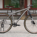 チタンフレームMTB KONA RAIZINのバイクパッキングカスタム