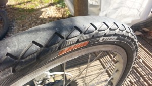 高いタイヤと安いタイヤの耐久性の違い