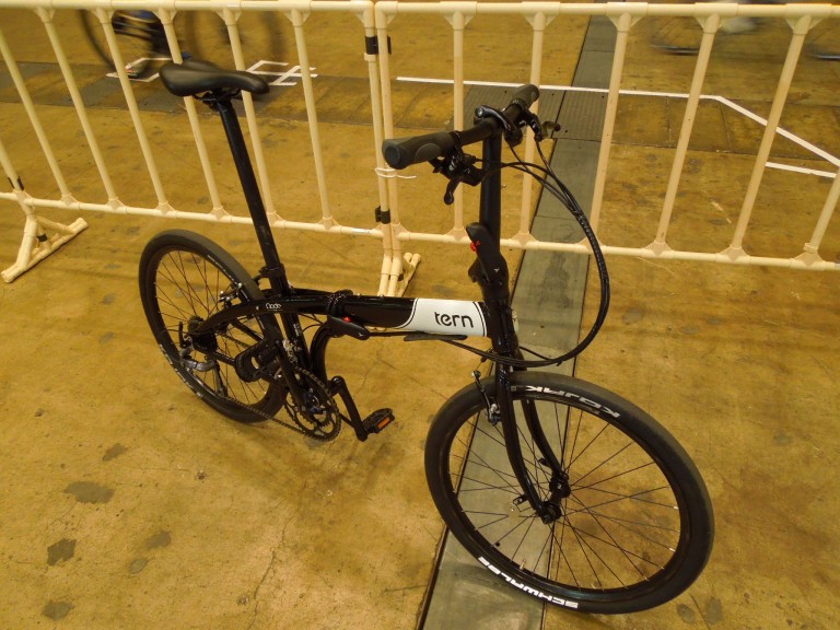 走行性能と折りたたみを両立した「大径ホイール折りたたみ自転車」を解説