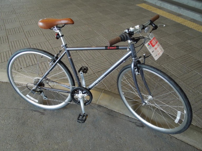 2万円クラスの安いクロスバイクと4万円クラスのクロスバイクの違いを解説