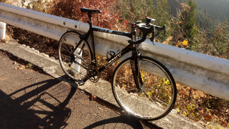 なぜ、ロードバイクに乗るとスピードを出したくなるのかを解説してみる