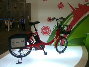 シェアサイクルと電子ペーパー看板のコラボの可能性は?(ドコモ・バイクシェア)