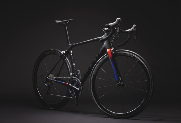 GIANT「TCR ADVANCED PRO 1 あさひ70周年特別モデル」を数量限定で販売開始