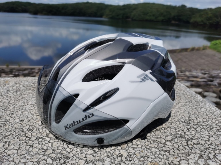 シールド 付き ヘルメット 自転車