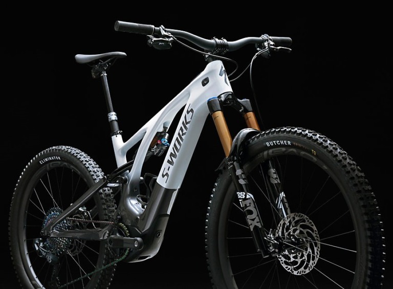 【海外E-Bikeニュース】スペシャライズドがフルサスE-MTB「Levo」の第3世代を発表　前後異径ホイール、独自モーターを搭載