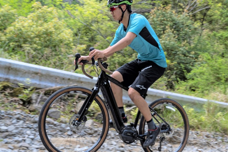 ミヤタからマルチパーパスに使えるグラベルE-Bike「ROADREX i 6180」登場　スマートなルックスを実現