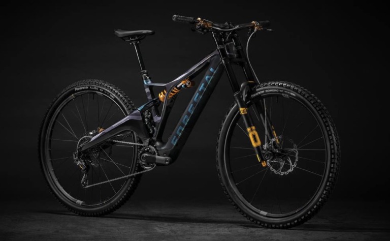 世界選手権クラスにも対応する軽量ダウンヒル用E-MTB「Forestal Hydra」