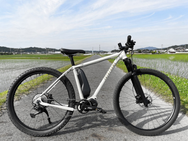 東洋フレーム、身長145cmから乗れるE-MTB「AEB-FMC」が登場