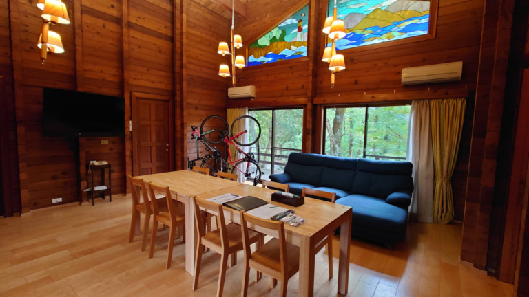 リソルの森、サイクリスト仕様のログコテージ「サイクルコテージ」が誕生