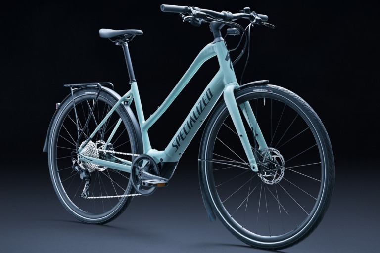 スペシャライズド クロスバイクタイプのE-Bike「VADO SL ST」登場 乗り降りしやすいステップスルーモデル