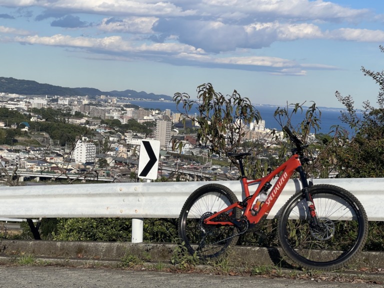 トレイルからサイクリングまで、フルサスE-MTB「Specialized Turbo Levo SL」で走ってインプレ