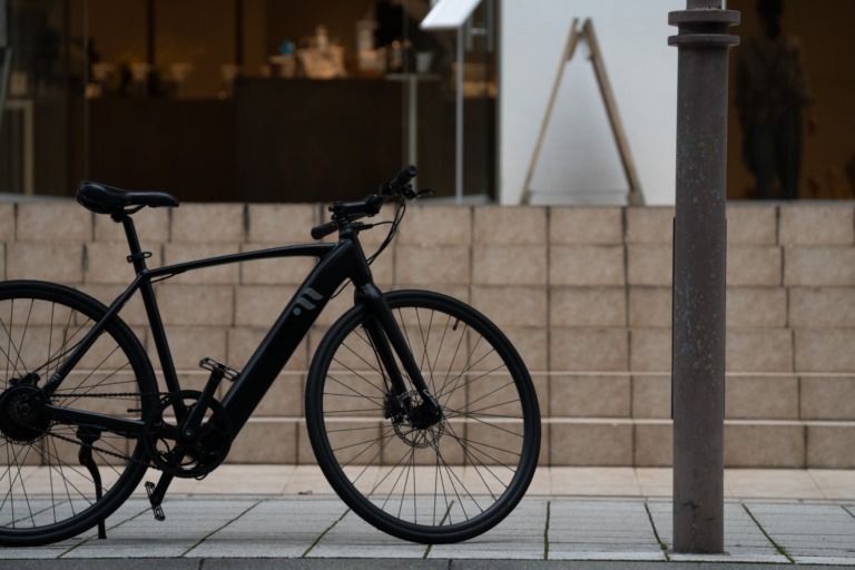 シングルギアのクロスバイクタイプE-Bike「Muashi Velo CS 01」登場
