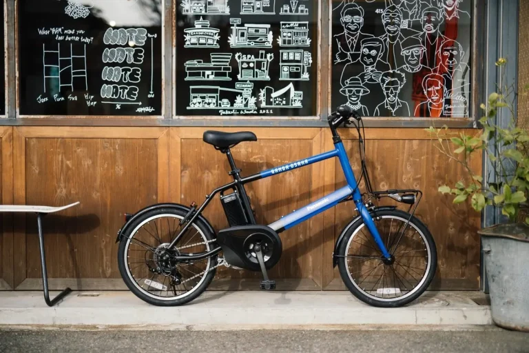 パナソニック　ガンバ大阪とコラボを行った電動アシスト自転車を発表