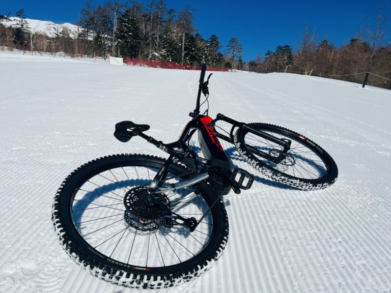 FANTIC E-Bike フルサスペンションE-MTBシリーズにIRC製MTBタイヤ「TANKEN」の純正装着が決定