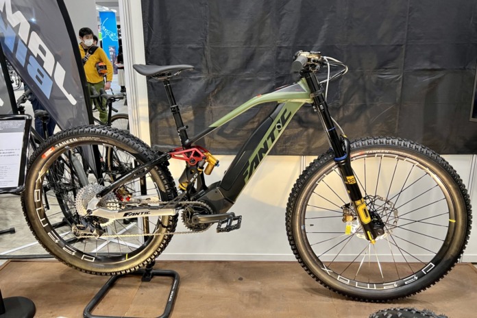 E20CC468-3FD0-484A-8180-65EFC3FD0BCD