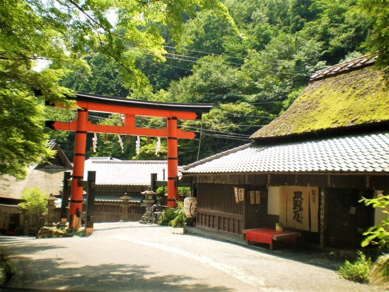 嵐電　大覚寺と祇王寺拝観にレンタサイクルと「嵐電１日フリーきっぷ」をセットした 「嵐電 大覚寺・祇王寺 サイクルチケット」 発売