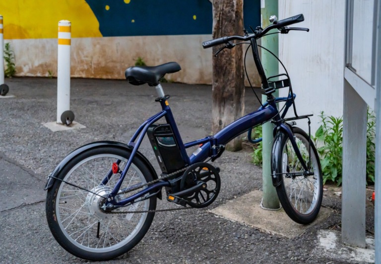 電動アシスト自転車・E-Bikeの雨対策は？　雨に濡れても大丈夫？やっていけない事も解説　
