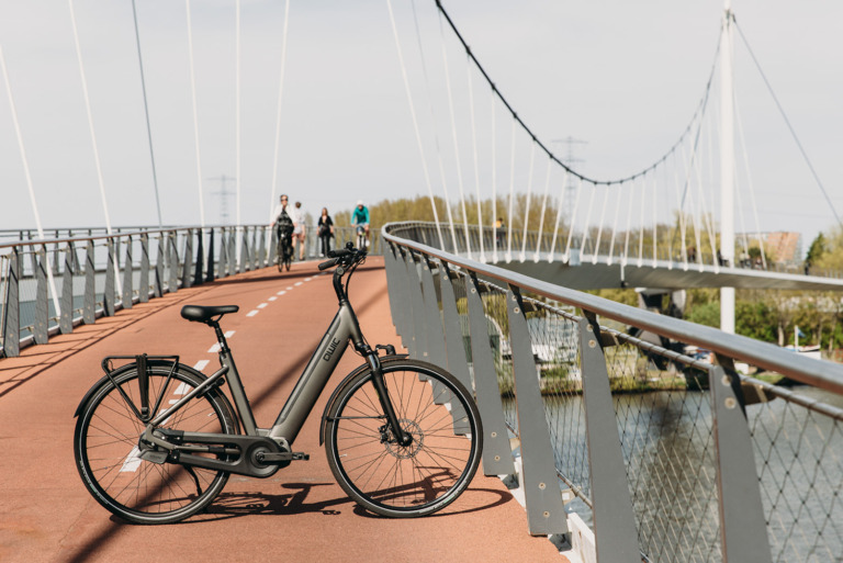QWIC 自動無段変速E-Bikeを発表　E-Bikeユニット「BAFANG」と無段変速「enviolo」とコラボ