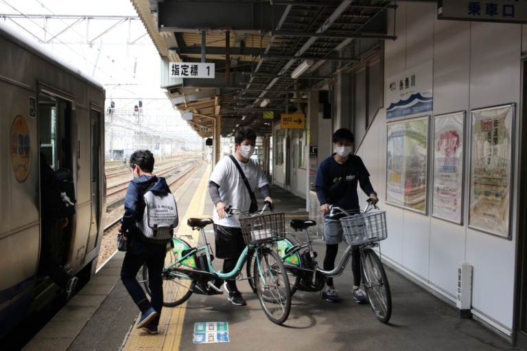 新潟県糸魚川市　えちごトキめき鉄道「サイクルトレイン」運行
