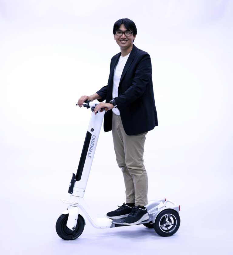 電動3輪マイクロモビリティー「Striemo（ストリーモ）」登場　立ち乗り・3輪タイプのマイクロモビリティ