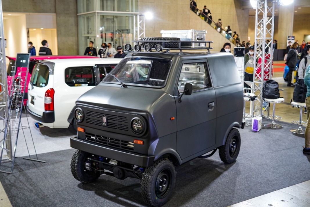 KGモーターズ 超小型モビリティ「ミニマムモビリティコンセプト」公開 前後対象の車体を採用した超小型車 | シクロライダー