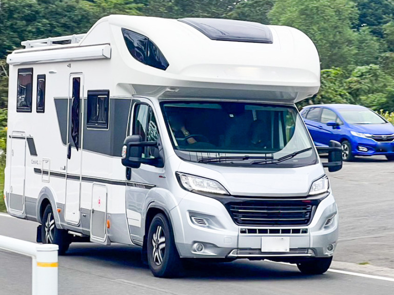 2022年キャンピングカー販売総額が過去最高の762億超え！　日本RV協会、「キャンピングカー白書」2023年版を発表