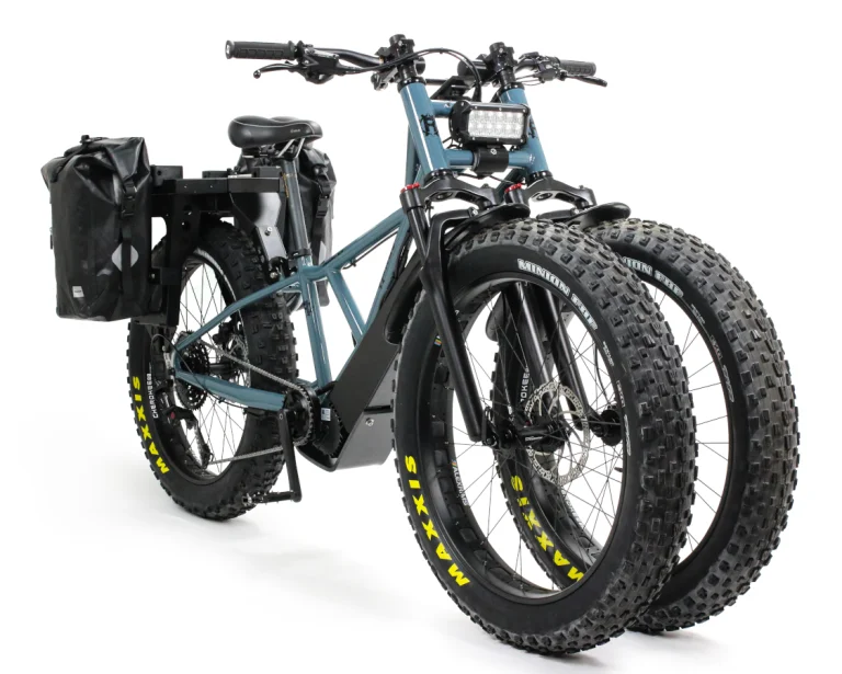 まるで装甲車！ファットタイヤを装備したアメリカの3輪Eバイク「Rungu Dualie’s」