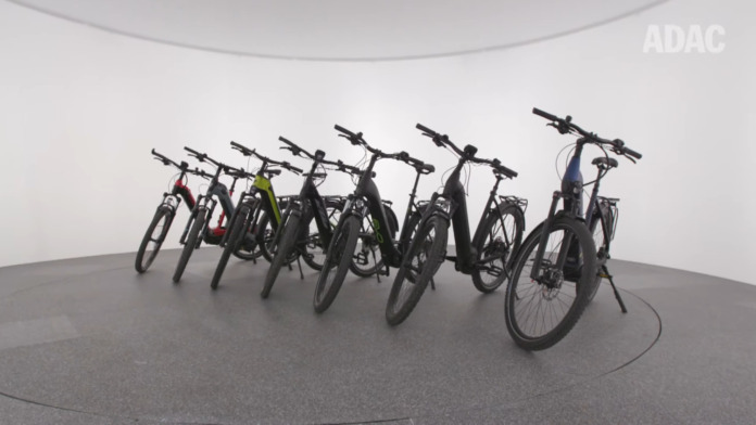Offroad-Pedelecs im Test 2021 _ ADAC 0-45 screenshot