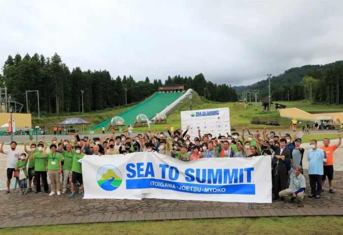 90796-148-9f2478cd639cd9f915a57bea7a13c067-3900x2666