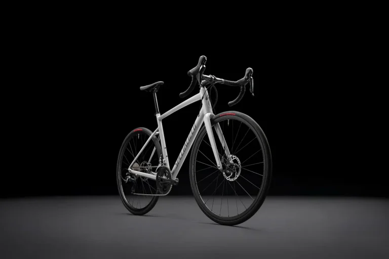 スペシャライズド　アルミロードバイク「Allez」の新型モデルを発表