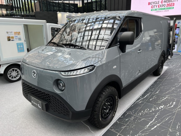 20230512_030424626_iOS