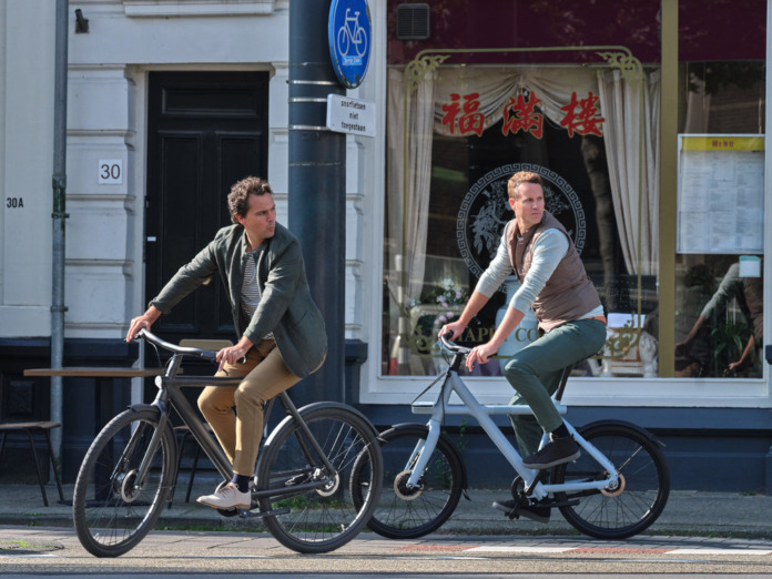 403003-VanMoof_01_Plantage_0330_150DPI-391cbe-large-1632905659