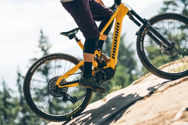 SRAM、Eバイク用モーター「EAGLE Powertrain」発表　ブローゼ製モーターをベースにSRAM独自機能を採用