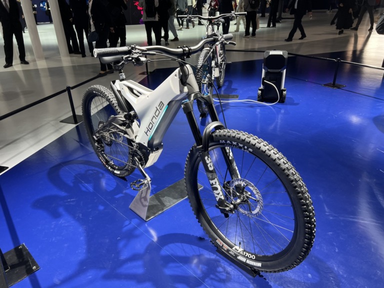 ホンダもEバイクに参入か　ジャパンモビリティショー2023でフルサスE-MTB「Honda e-MTB Concept」を発表