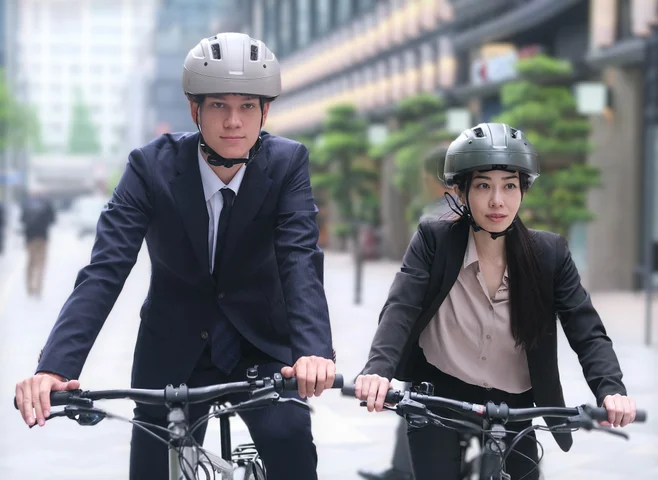 SGマーク認証を取得した折りたたみ自転車用ヘルメット「ZEROFIT VESK」が登場