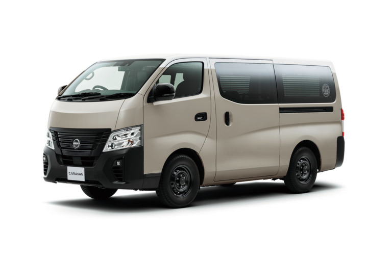 日産、新型「キャラバン MYROOM」発売　自然を感じるモバイルスペースを持つ車中泊車
