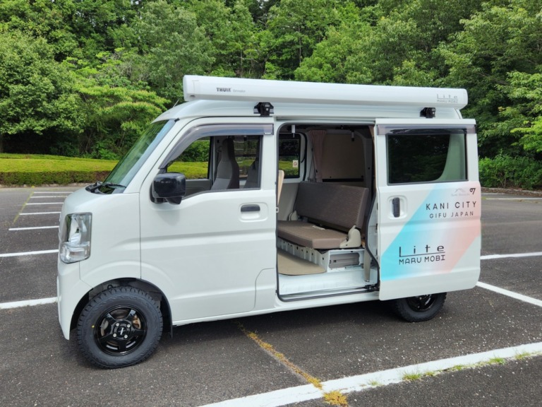 自治体・被災地支援の新たな“くるまシェルター”──軽バンをベースに畳空間やトイレ機能を搭載した多機能車両『MARU MOBI Lite』が誕生